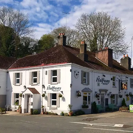 The Halfway House Pub And Kitchen Bed & Breakfast